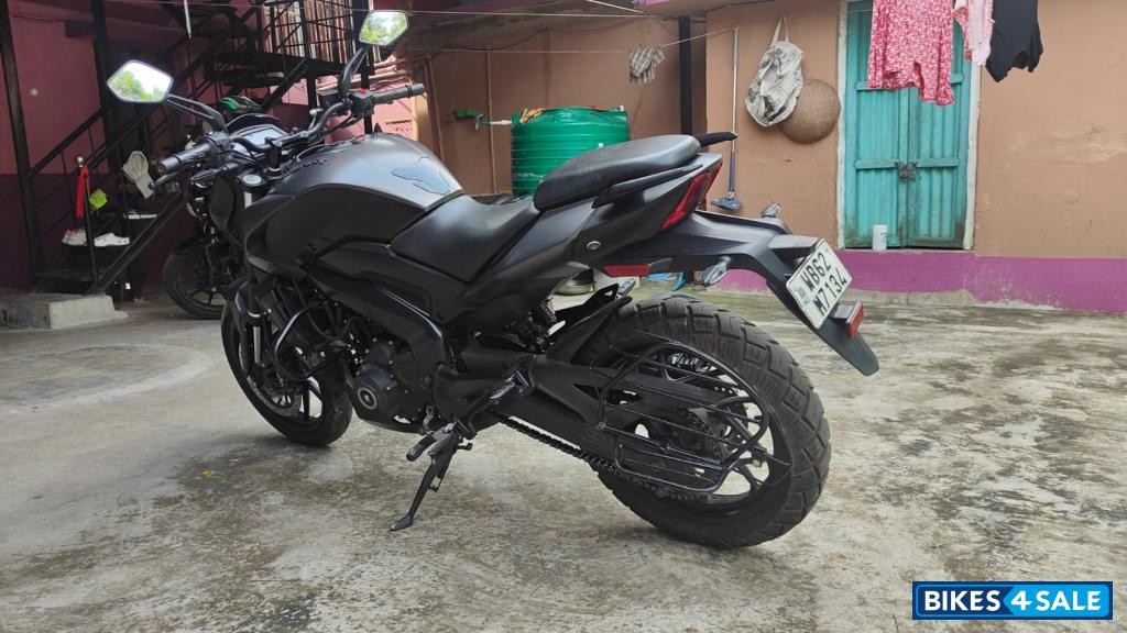 Charcoal Black Bajaj Dominar 250