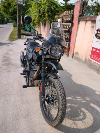 Black Royal Enfield Himalayan 2021