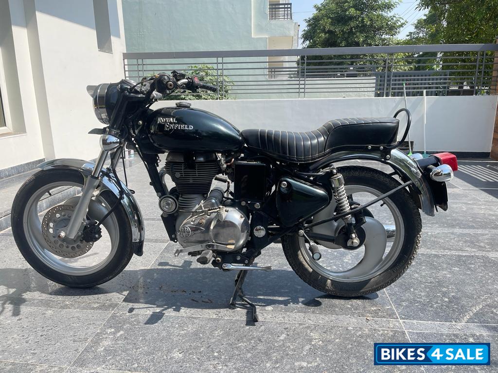 Black Royal Enfield Bullet Electra