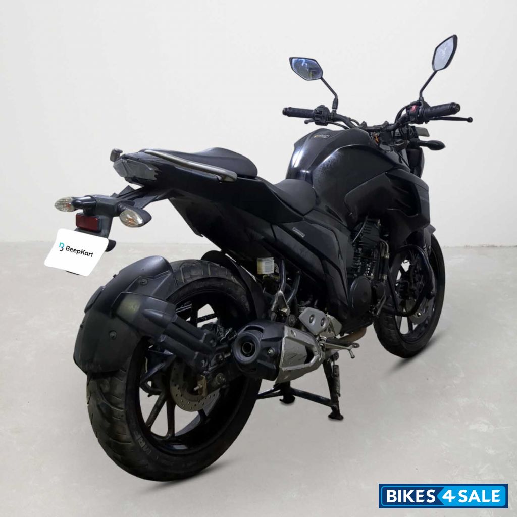 Yamaha FZ25