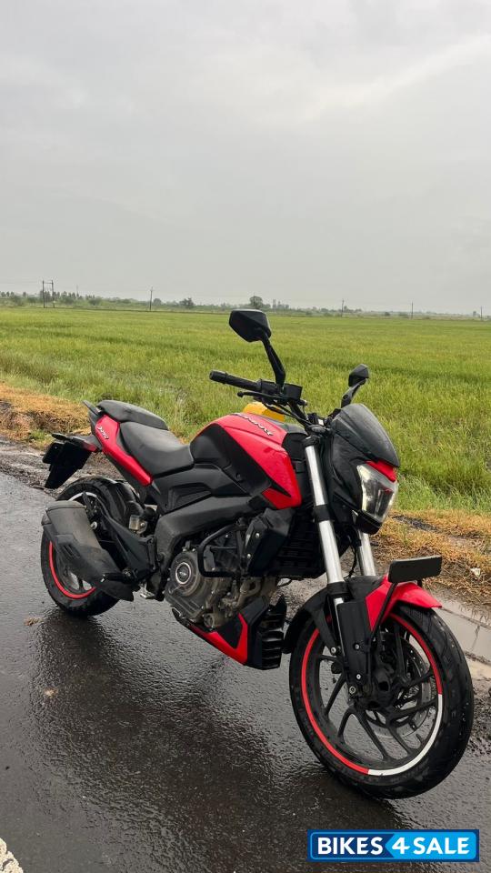 Canyon Red Bajaj Dominar 250