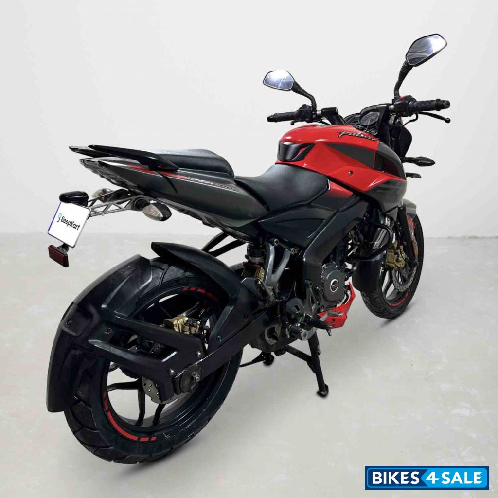Bajaj Pulsar NS200