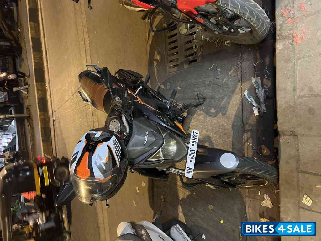 Honda CB Hornet 160R