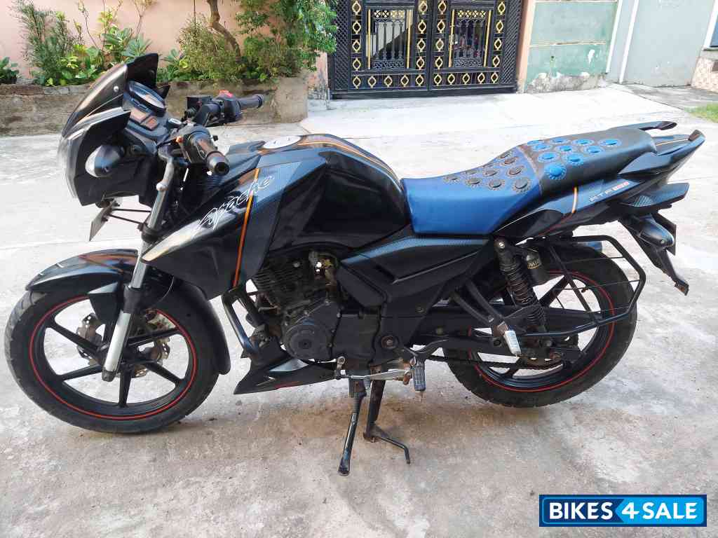 Black TVS Apache RTR 160 BS VI Black TVS Apache RTR 160 BS VI
