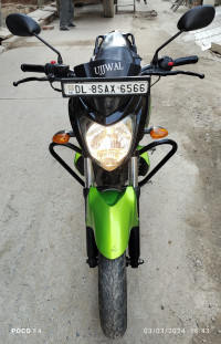 Black Green Yamaha FZ-S
