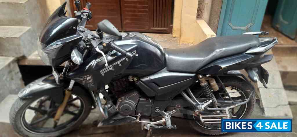 TVS Apache RTR 180