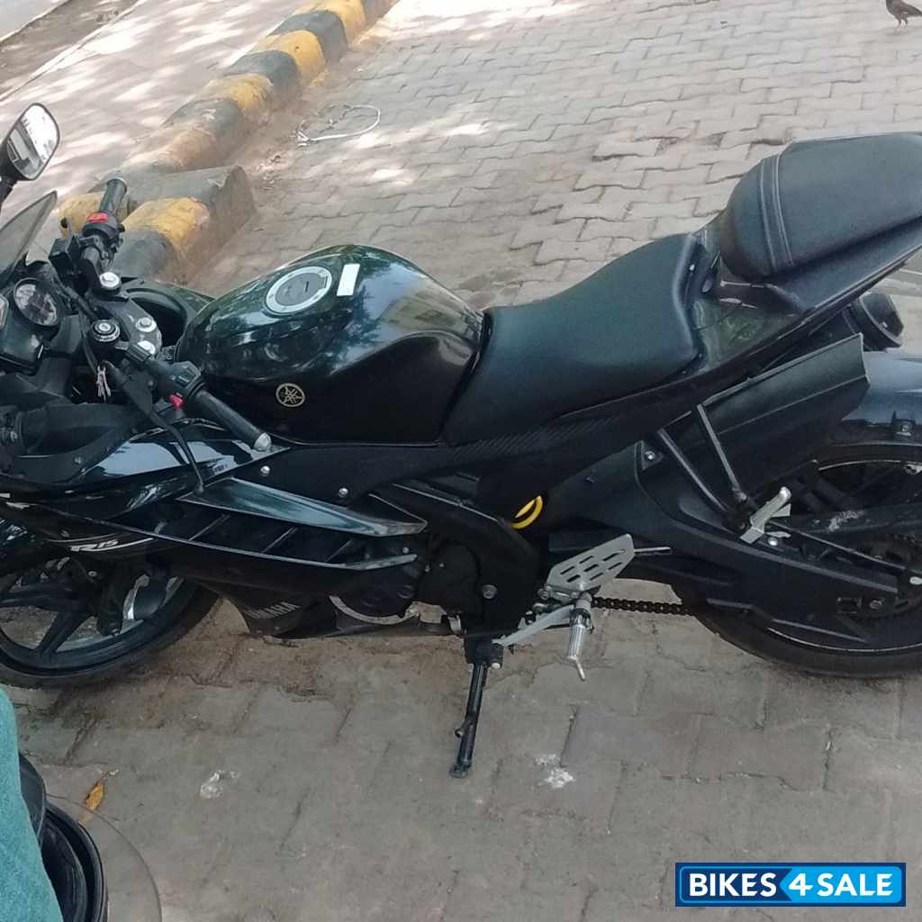 Yamaha YZF R15 V2
