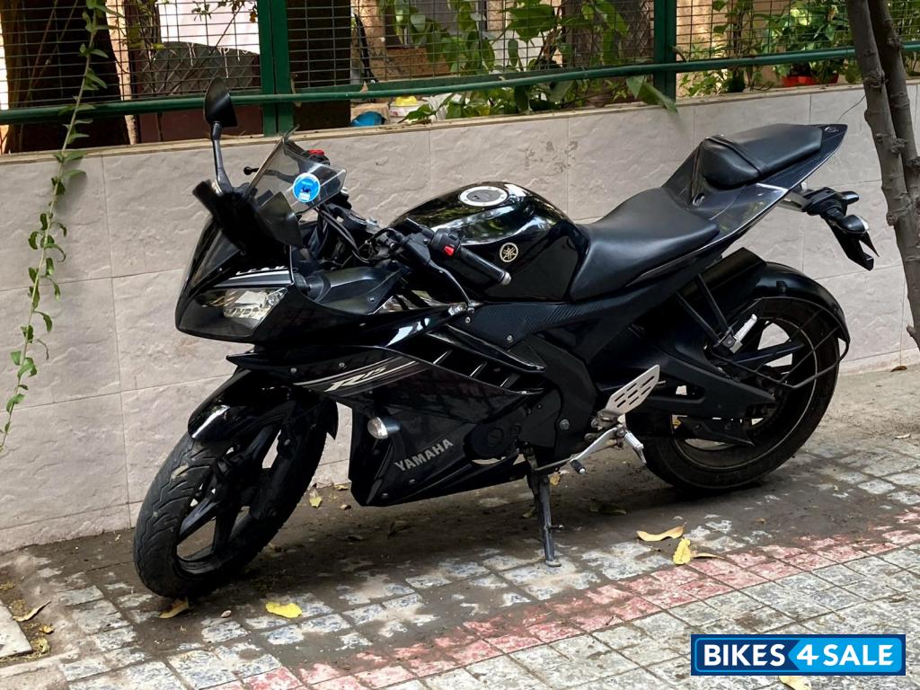 Yamaha YZF R15 V2