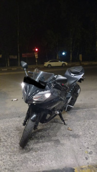 Yamaha YZF R15 V2
