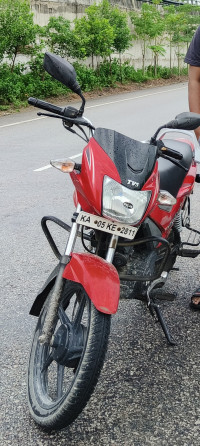 Red TVS Star City Plus BS VI