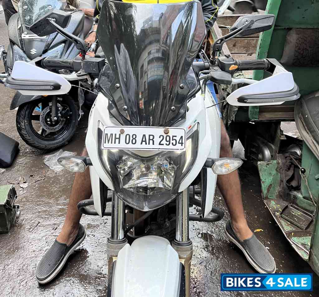 TVS Apache RTR 200 4V