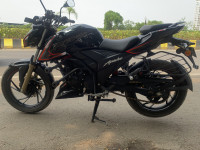 TVS Apache RTR 200 4V