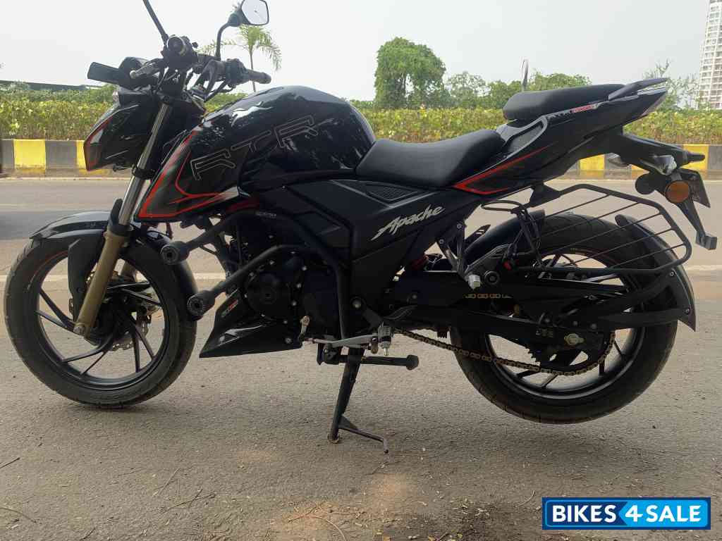 TVS Apache RTR 200 4V
