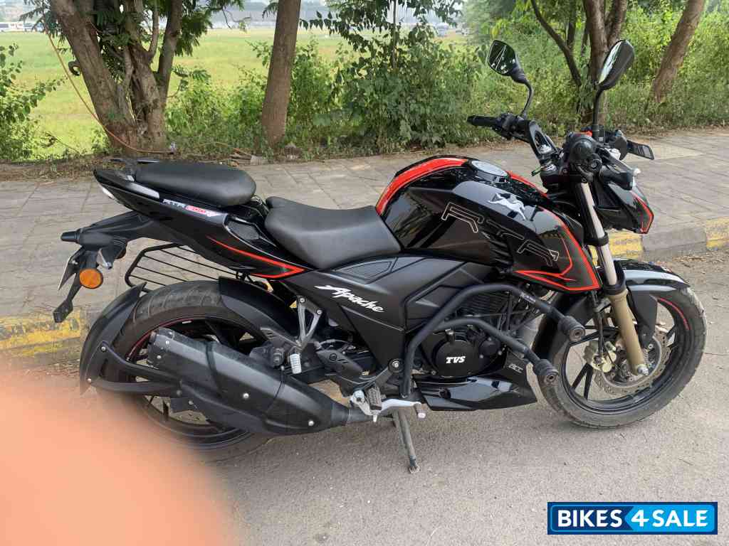 TVS Apache RTR 200 4V