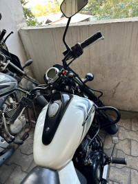 Bajaj Avenger Street 220