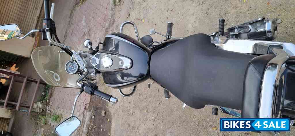 Bajaj Avenger Cruise 220