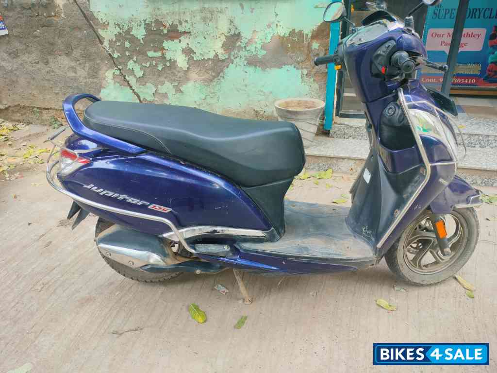 Blue TVS Jupiter 125