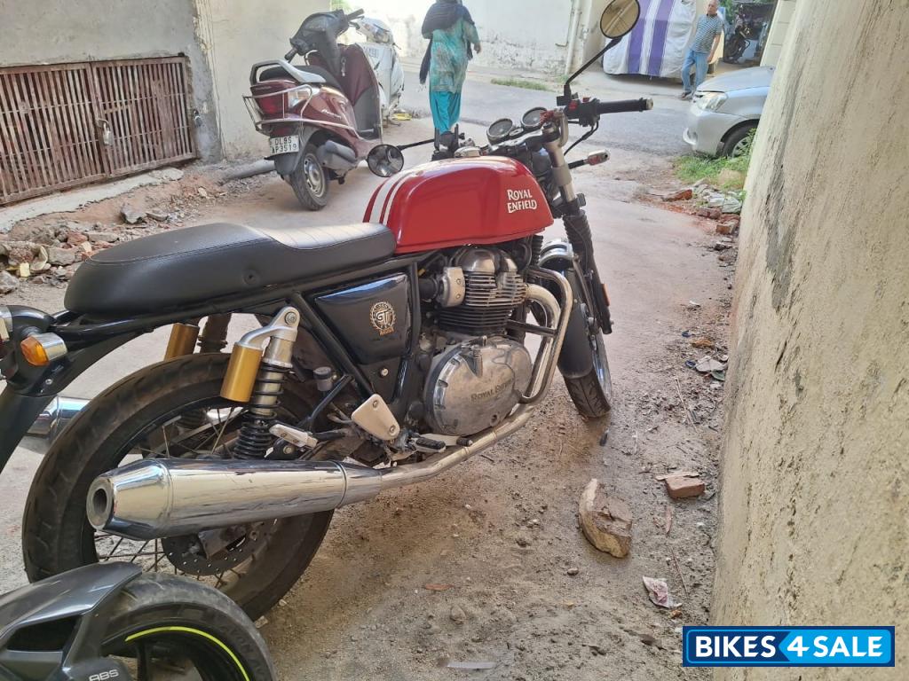 Rocker Red Royal Enfield Continental GT 650