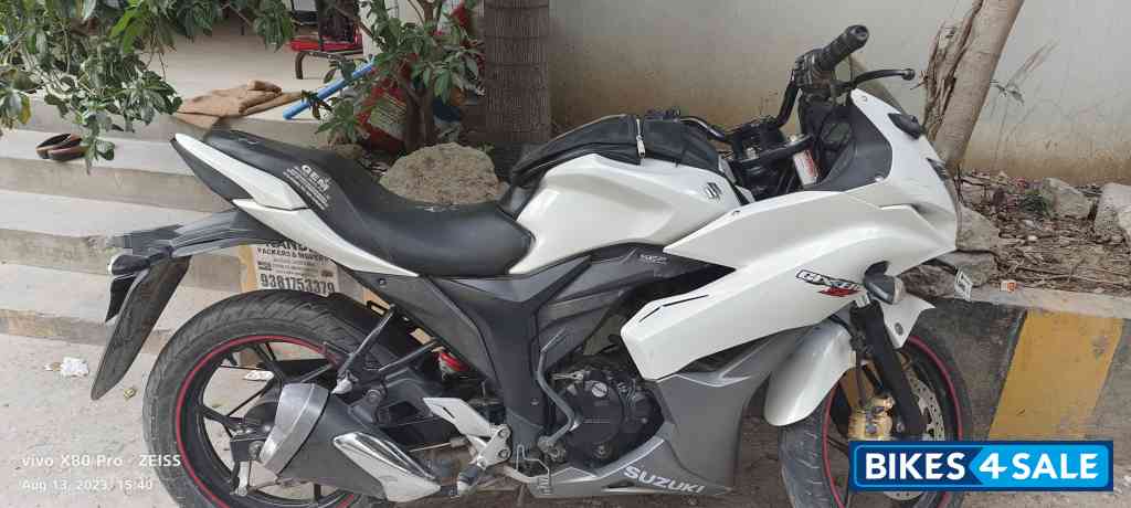Suzuki Gixxer SF