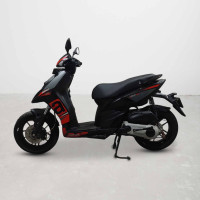 Aprilia SR 160 Std ABS