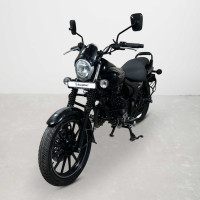 Bajaj Avenger Street 180