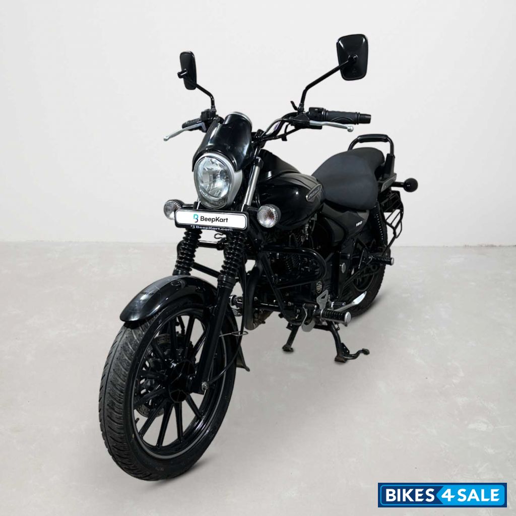 Bajaj Avenger Street 180