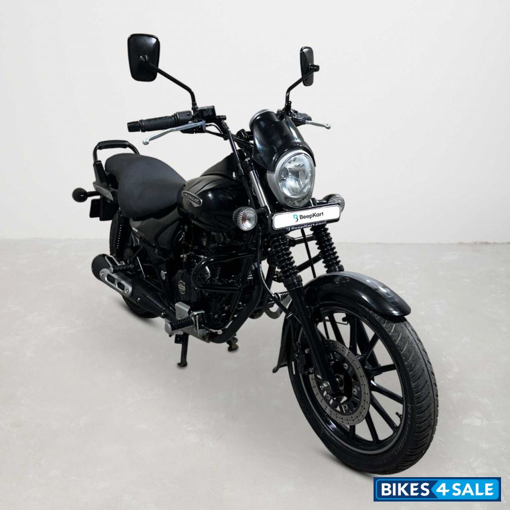 Bajaj Avenger Street 180