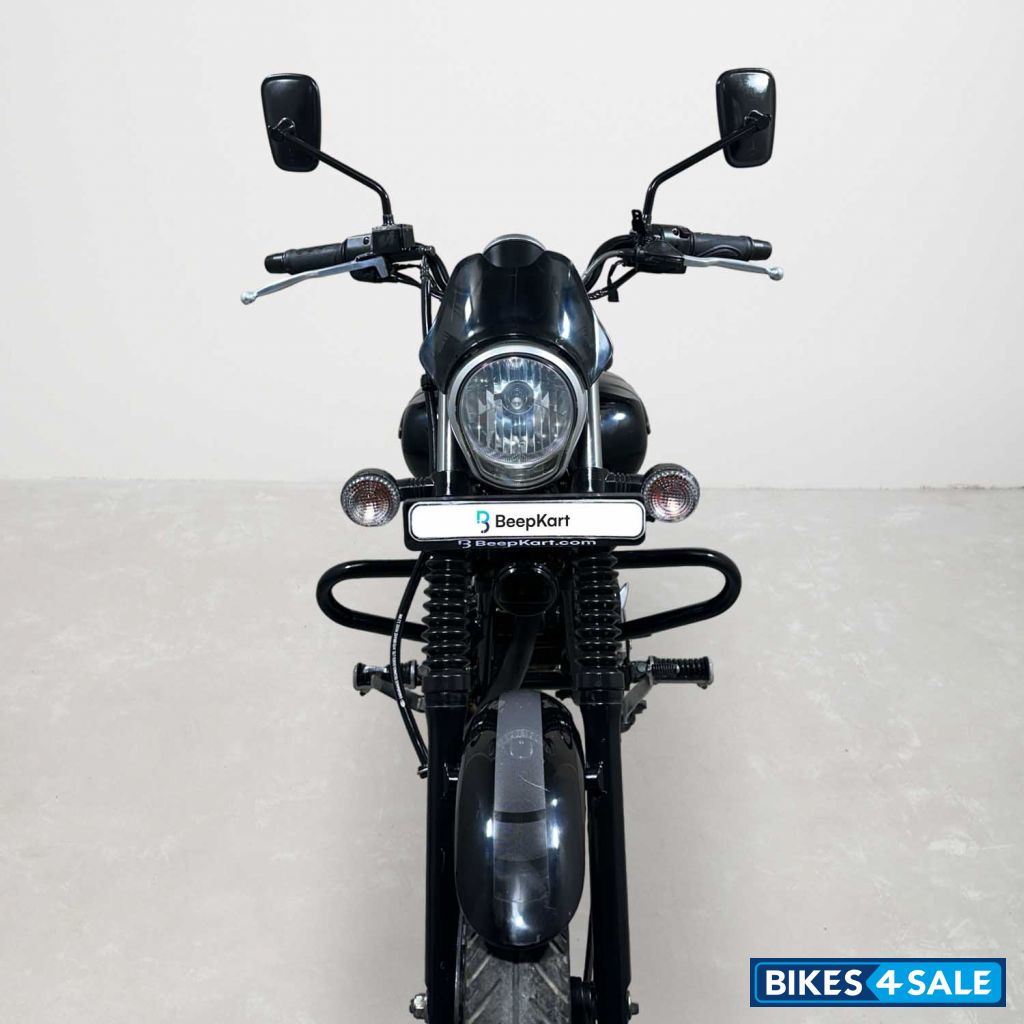 Bajaj Avenger Street 180