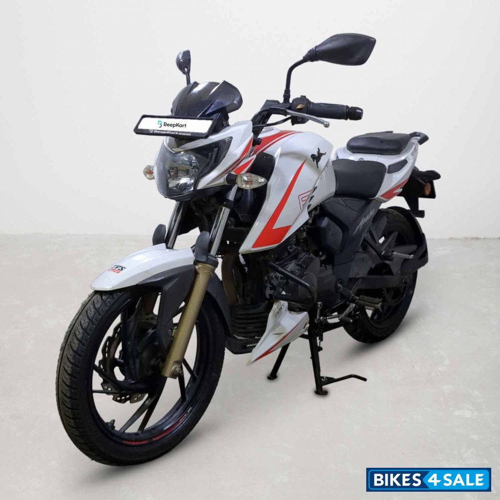 TVS Apache RTR 200 4V
