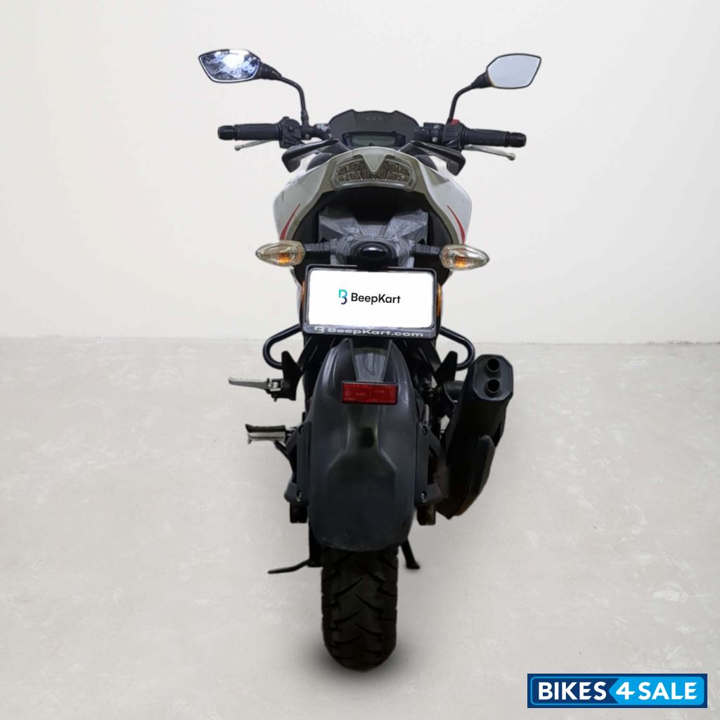 TVS Apache RTR 200 4V