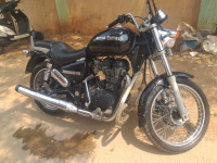 Black Royal Enfield Thunderbird 350