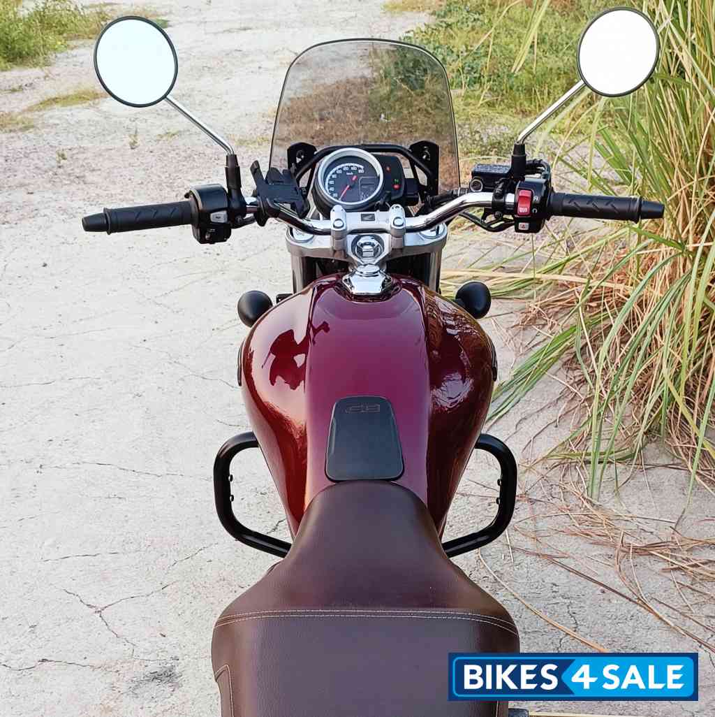 Red Honda 2023 CB350 Hness DLX Pro Chrome