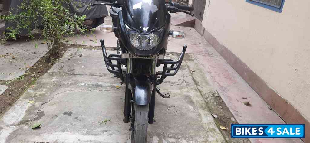 Black Bajaj Pulsar 150