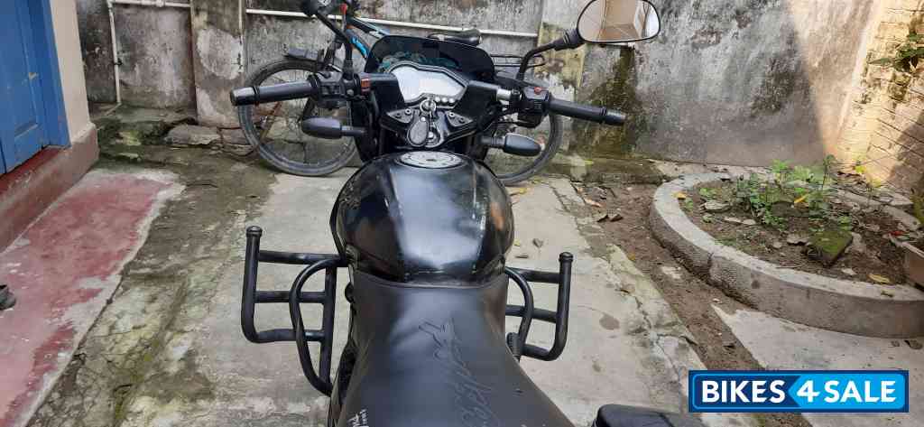 Black Bajaj Pulsar 150
