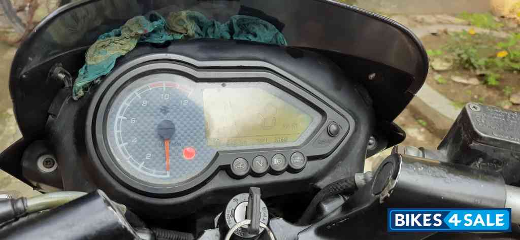 Black Bajaj Pulsar 150
