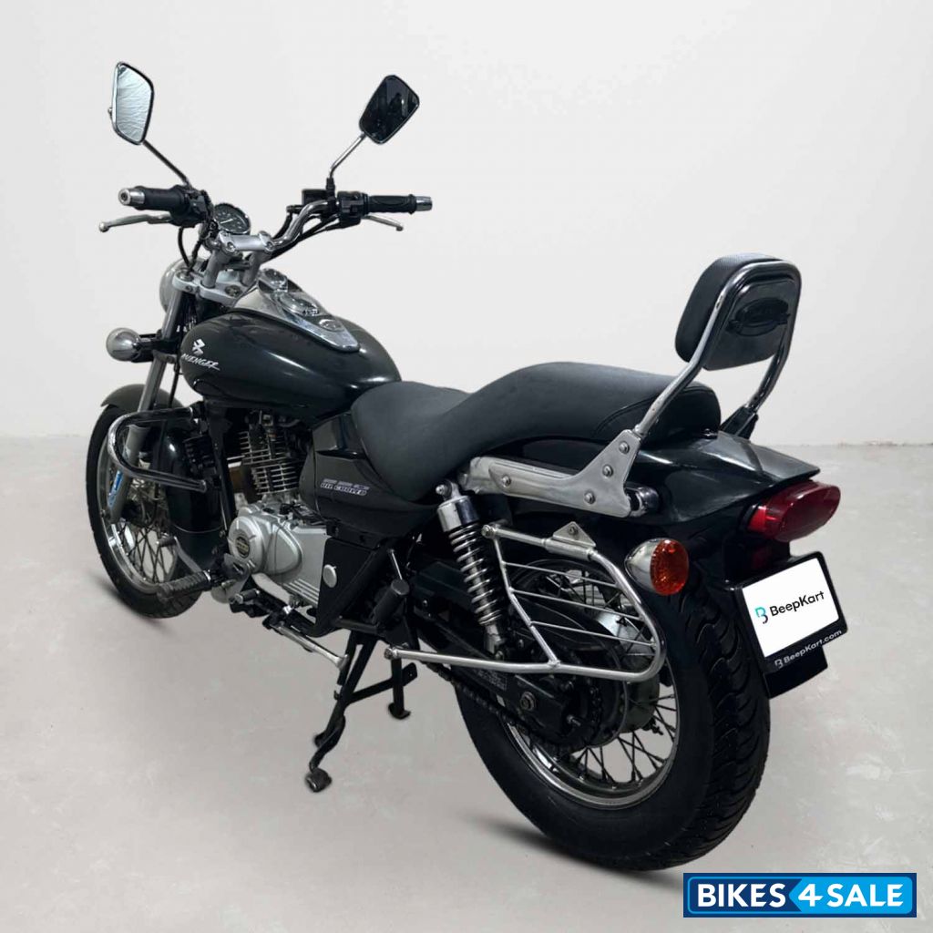 Bajaj Avenger 180 DTS-i