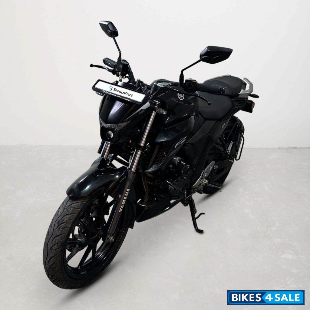 Yamaha FZ25