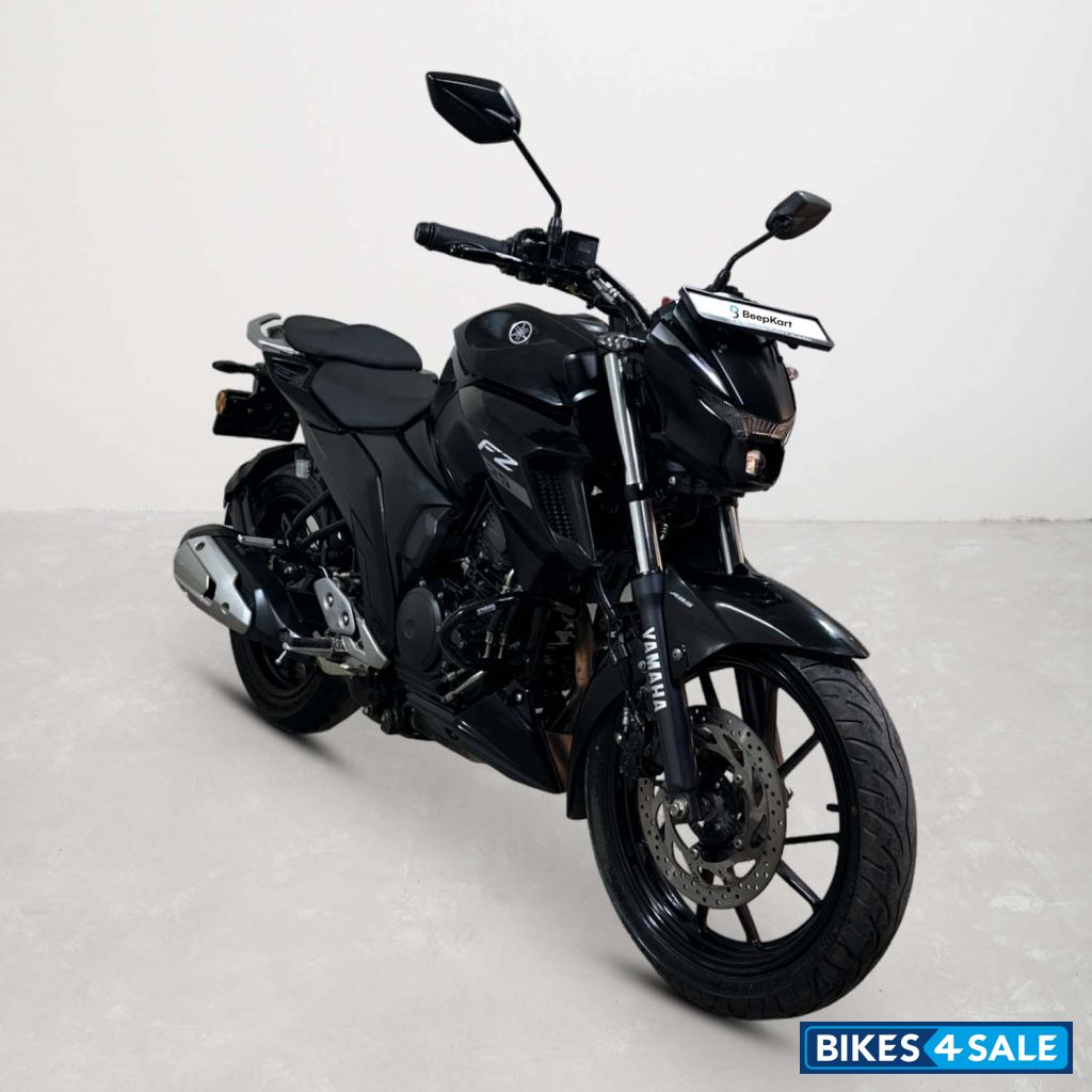 Yamaha FZ25