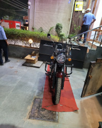 Stellar Royal Enfield Meteor 350 Supernova