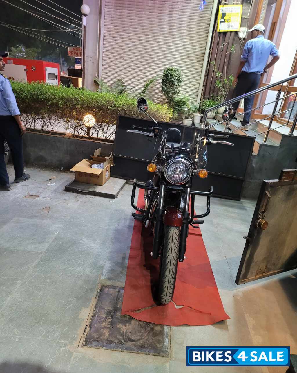 Stellar Royal Enfield Meteor 350 Supernova