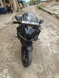 Black Yamaha YZF R15 V3