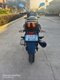 Black Bajaj Pulsar 150 Neon