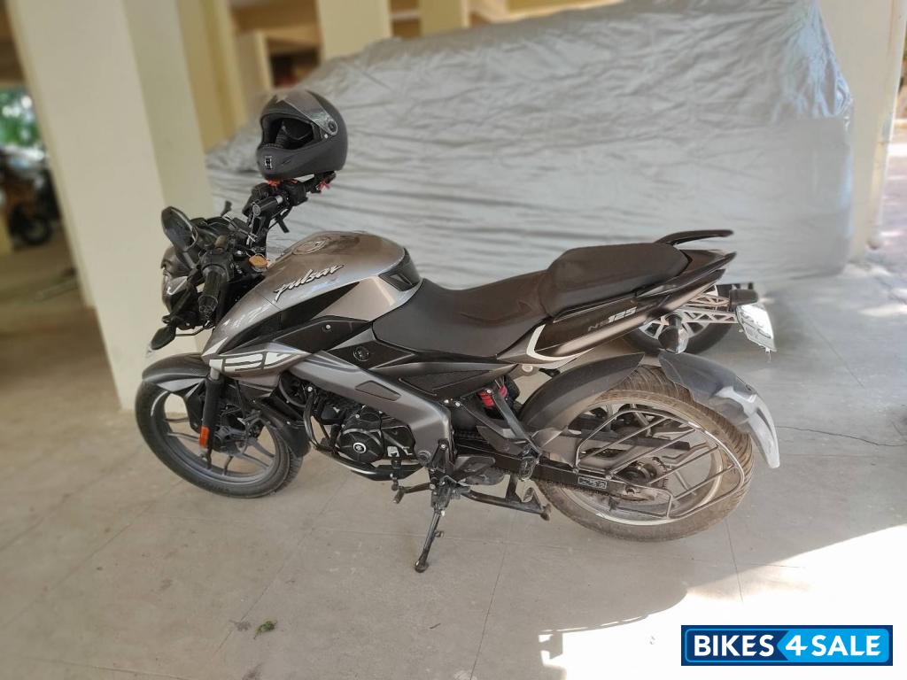 Bajaj Pulsar NS125 2022