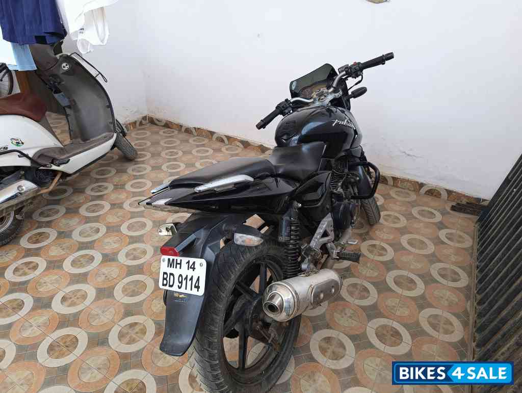 Bajaj Pulsar 220 DTSi