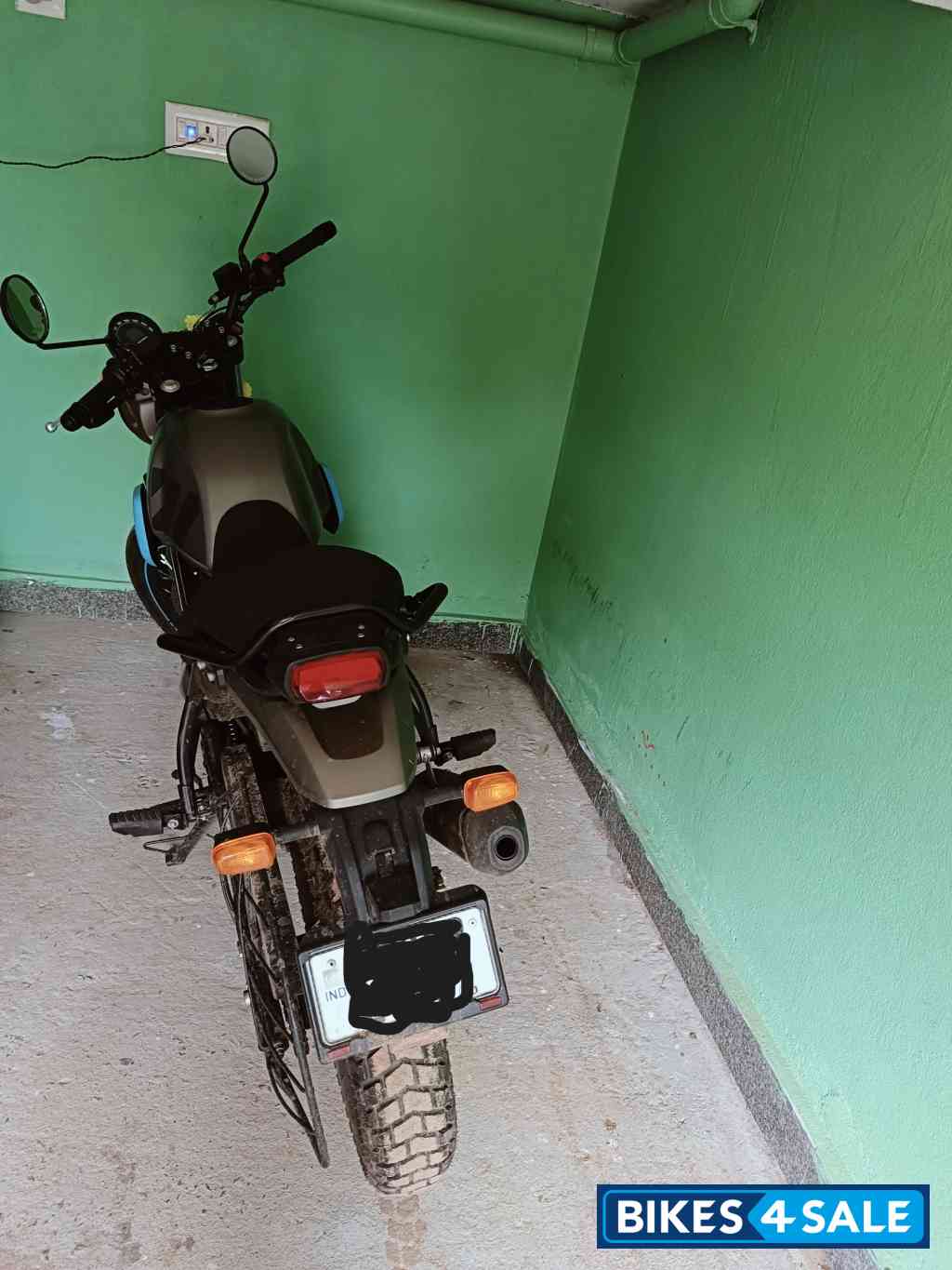 Graphite Blue Royal Enfield Scram 411