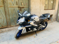 Yamaha R15M