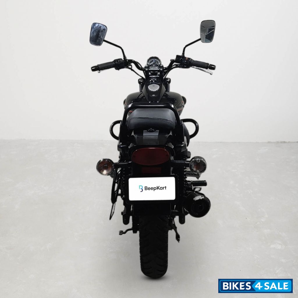 Bajaj Avenger Street 220