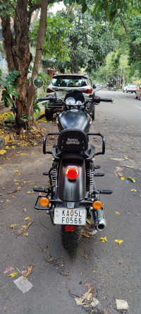 Royal Enfield Meteor 350 Stellar