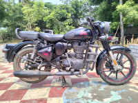 Royal Enfield Classic Stealth Black