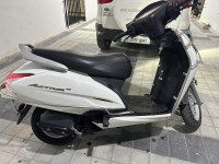 White Honda Activa 6G
